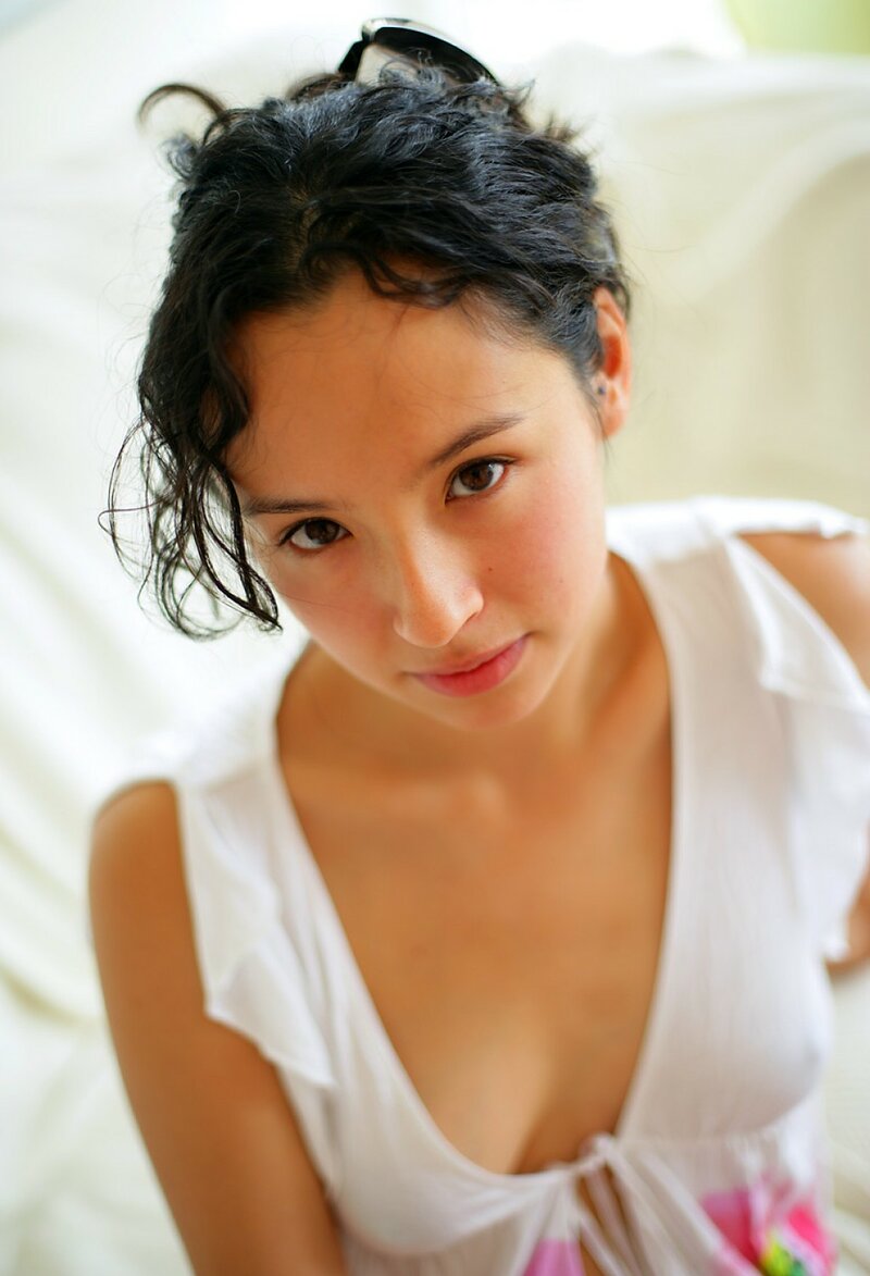 Злата, 25